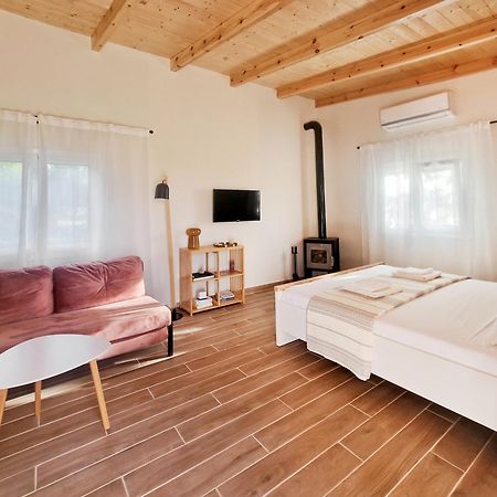Cozy Owl'S Studio Home Pyrgos  Ngoại thất bức ảnh