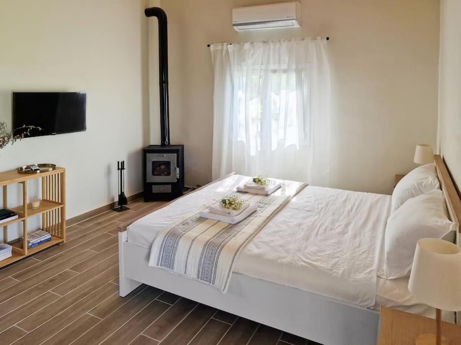 Cozy Owl'S Studio Home Pyrgos  Ngoại thất bức ảnh
